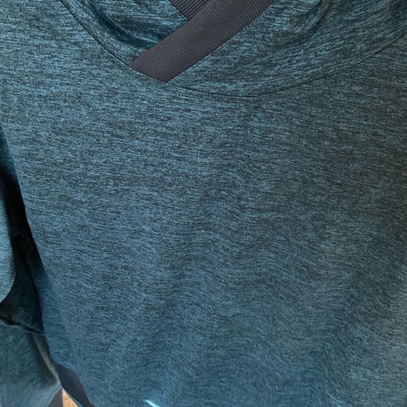 Mondetta Women’s Performance Luxury Pullover Hooded Top - Picture 6 of 6